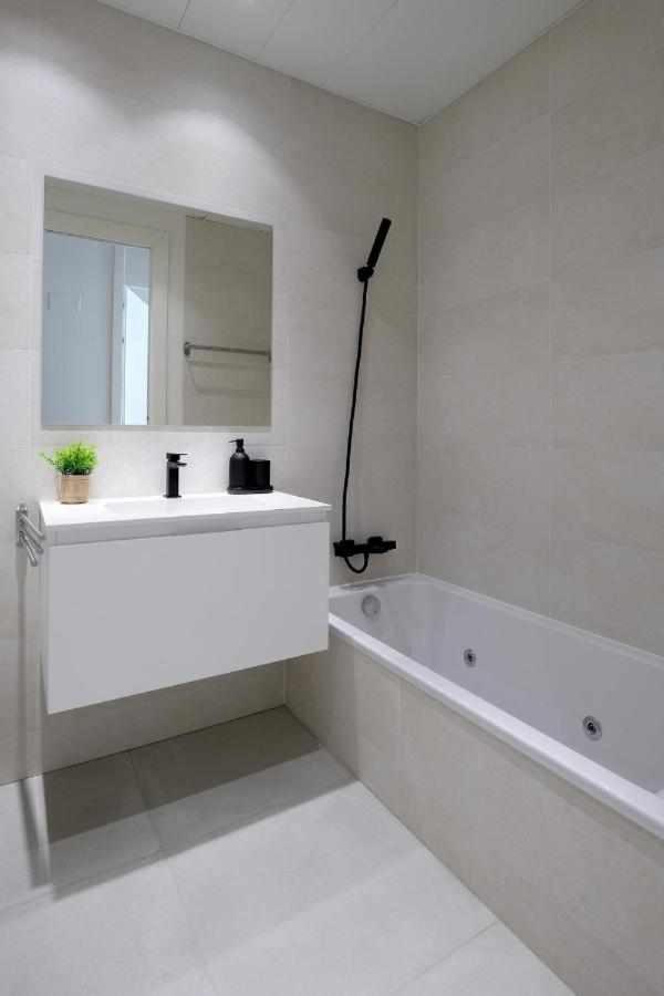 Mike House Alojate En El Corazon De Zaragoza Apartment ภายนอก รูปภาพ